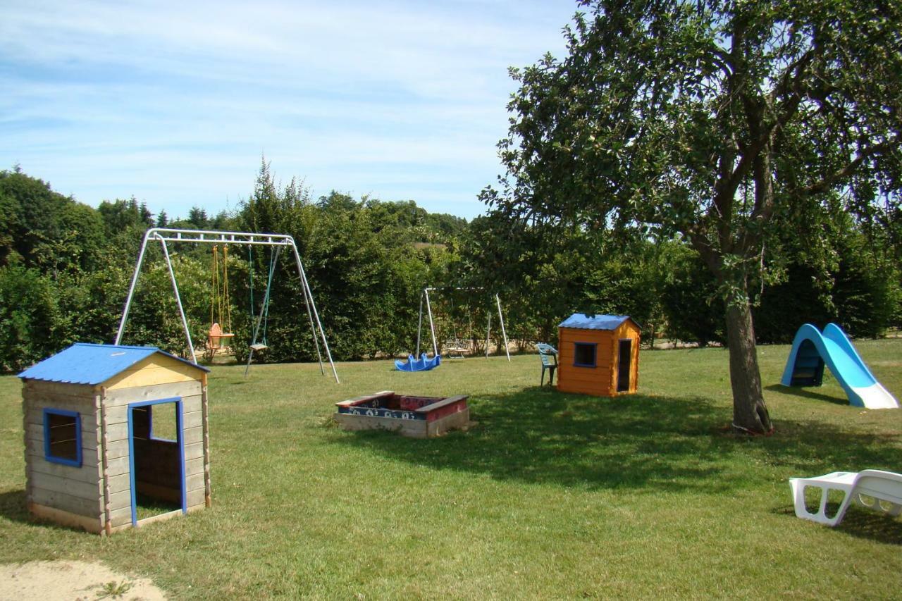 Gite De La Cour Campandre-Valcongrain Экстерьер фото